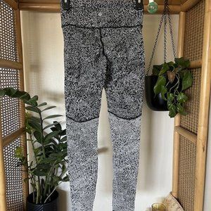 Lululemon High Rise Wunder Under Leggings